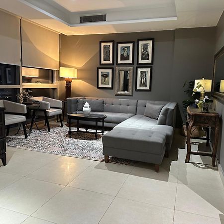 One Constitution Avenue By Goldfinch Lejlighedshotel Islamabad Eksteriør billede