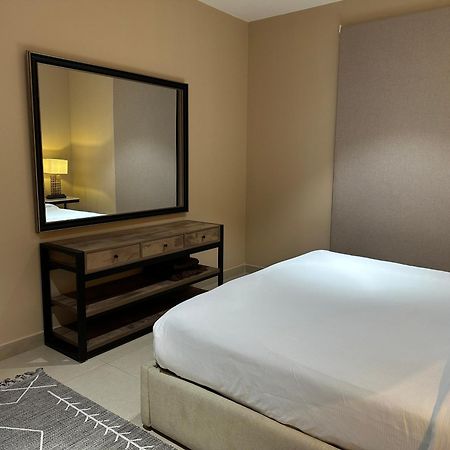One Constitution Avenue By Goldfinch Lejlighedshotel Islamabad Eksteriør billede